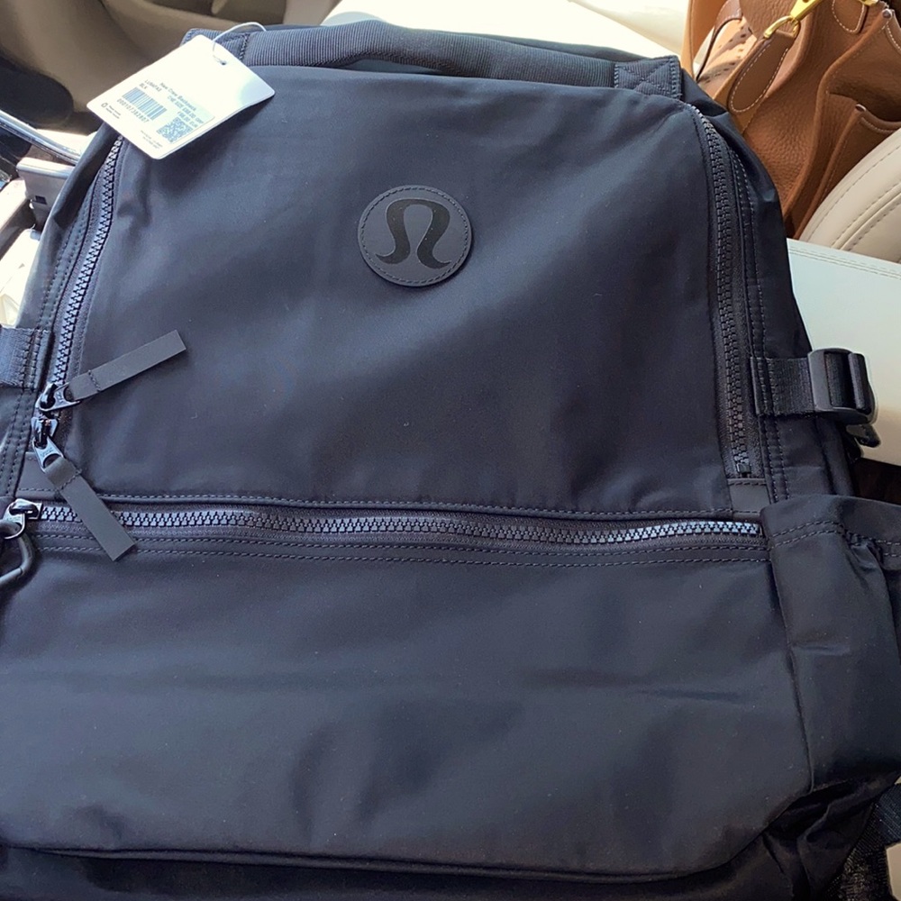 NWT Lululemon New Crew Backpack